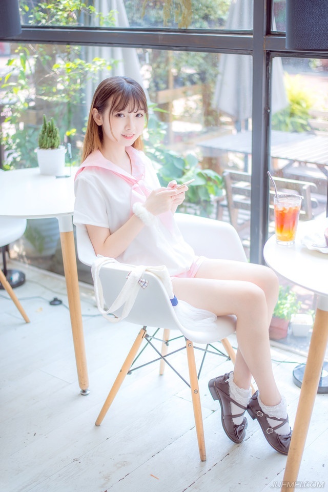若不得不分离，也要好好地说声“再见”，也要在心里存着一份感激，感谢你给了我那一份终身难忘的甜蜜的回忆。